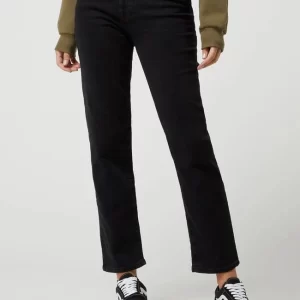 NA-KD Straight Fit High Waist Jeans Mit Stretch-Anteil – Schwarz 13