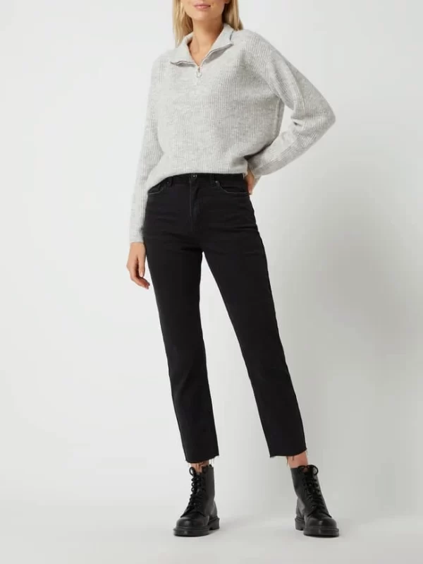 Vero Moda Straight Fit Cropped Jeans Mit Viskose-Anteil Modell ‘Brenda’ – Schwarz 1