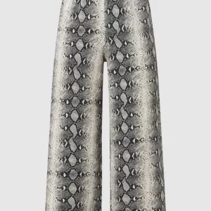 REVIEW Culotte Mit Schlangenmuster – Offwhite 9