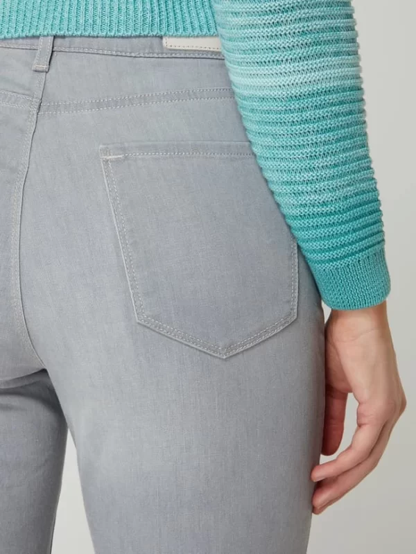 Brax Feminine Fit Jeans Mit Stretch-Anteil Modell ‘Carola’ – Hellgrau 4