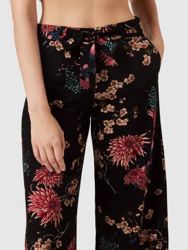 Christian Berg Woman Culotte Mit Floralem Muster – Schwarz 4