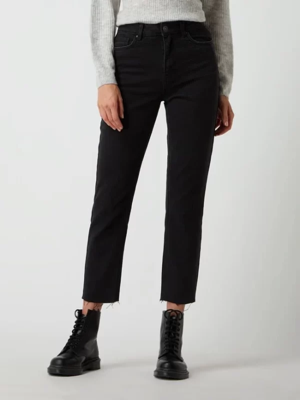 Vero Moda Straight Fit Cropped Jeans Mit Viskose-Anteil Modell ‘Brenda’ – Schwarz 5